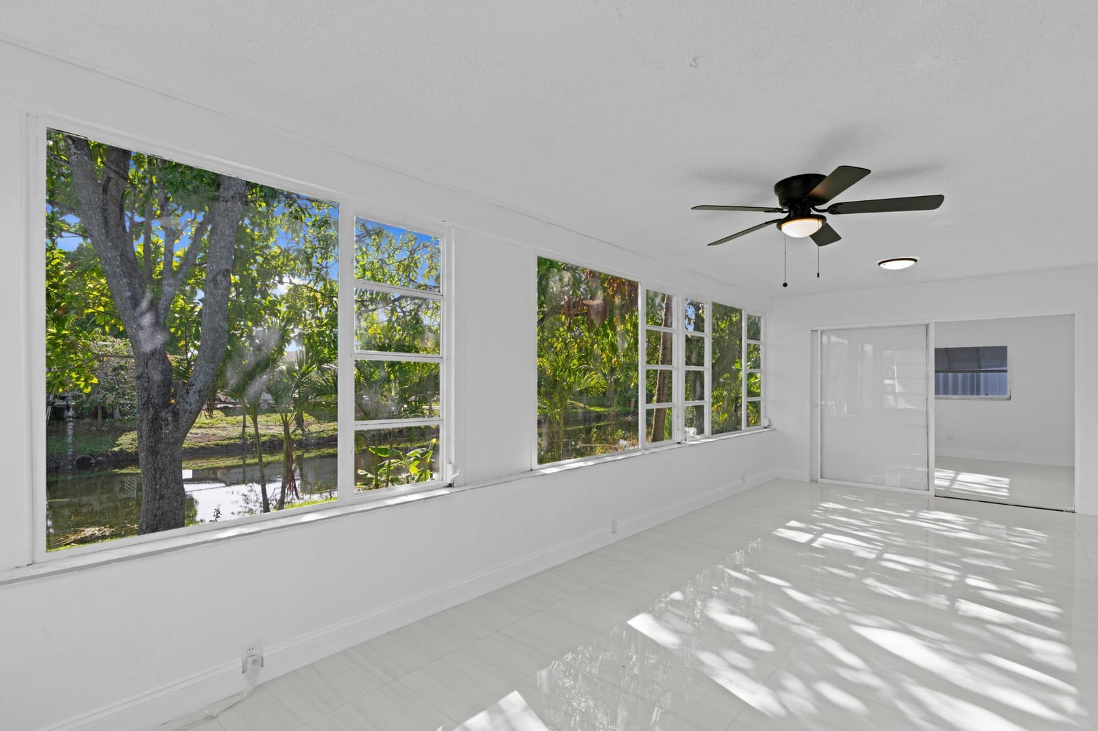 4300 NW 45th Terrace, Lauderdale Lakes, FL 33319 photo 11