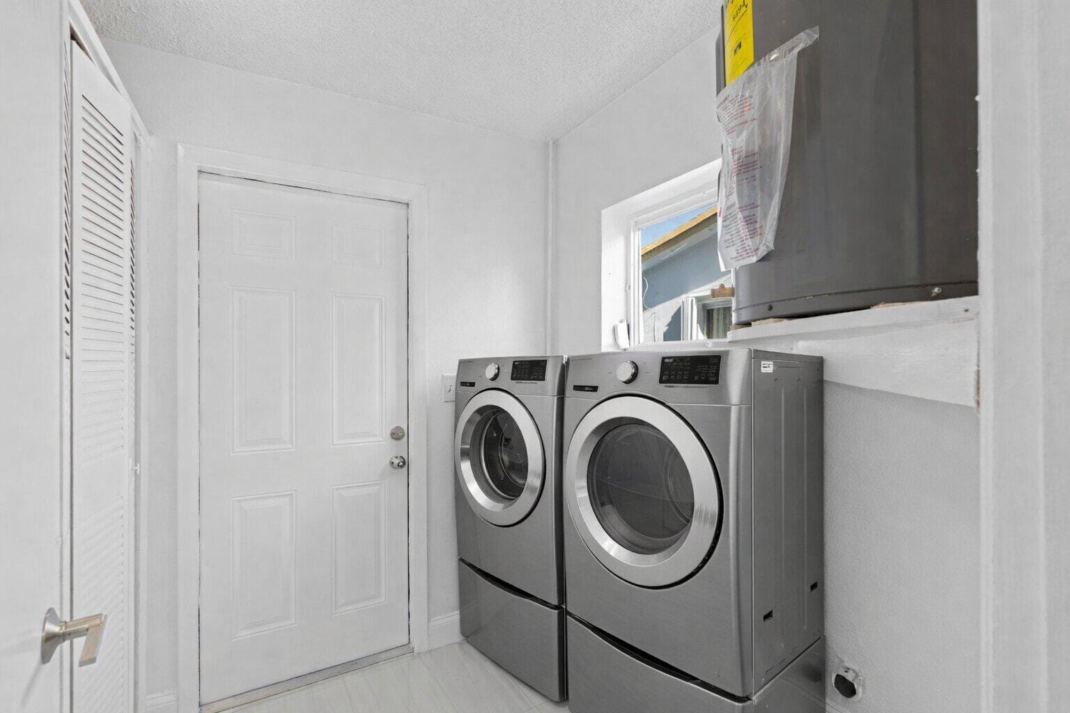 4300 NW 45th Terrace, Lauderdale Lakes, FL 33319 photo 16
