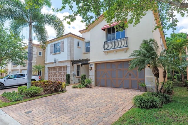 2131 Foxtail View Court, sold in Oakton Preserve, West Palm Beach, FL
