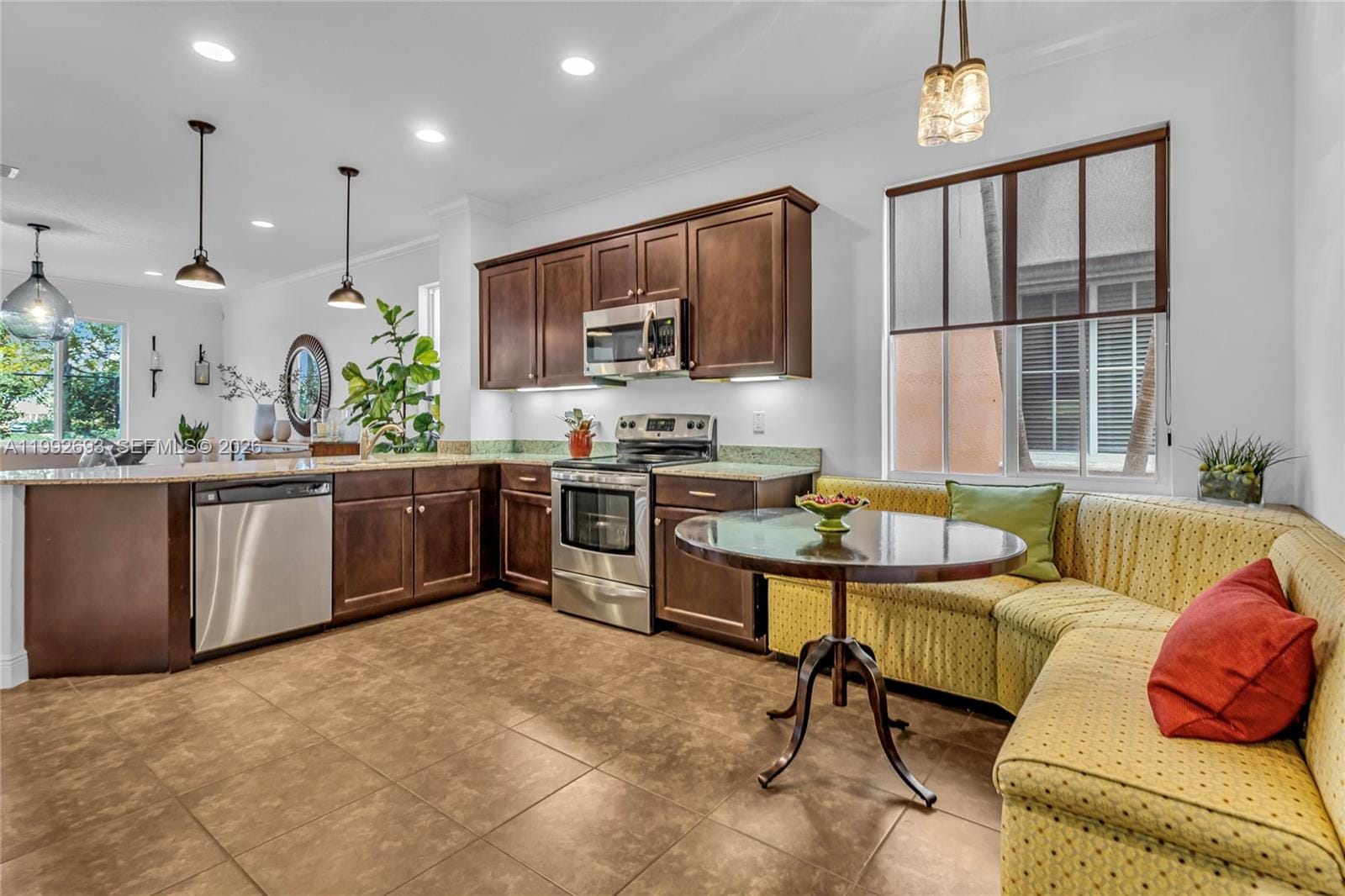 2131 Foxtail View Court — photo 9
