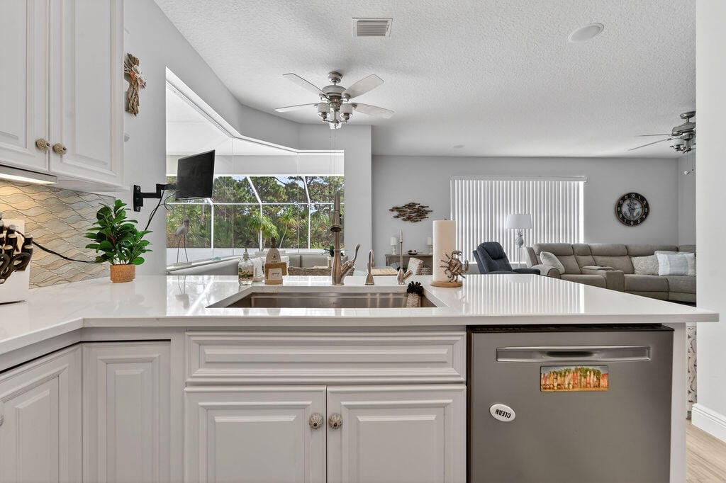 527 NW Bellworth Place, Jensen Beach, FL 34957 photo 19