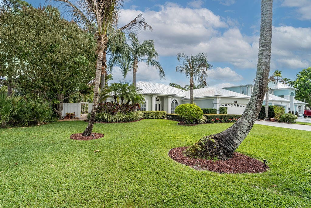 527 NW Bellworth Place, Jensen Beach, FL 34957 photo 5