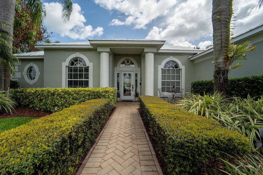 527 NW Bellworth Place, Jensen Beach, FL 34957 photo 6