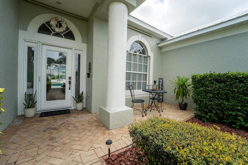 527 NW Bellworth Place, Jensen Beach, FL 34957 photo 7