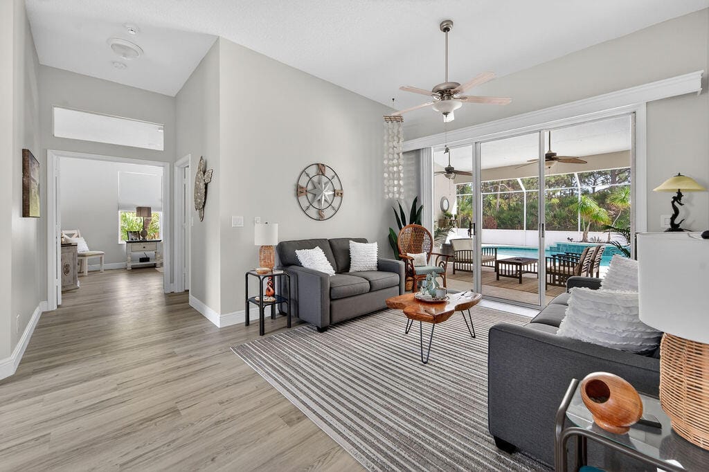 527 NW Bellworth Place, Jensen Beach, FL 34957 photo 10