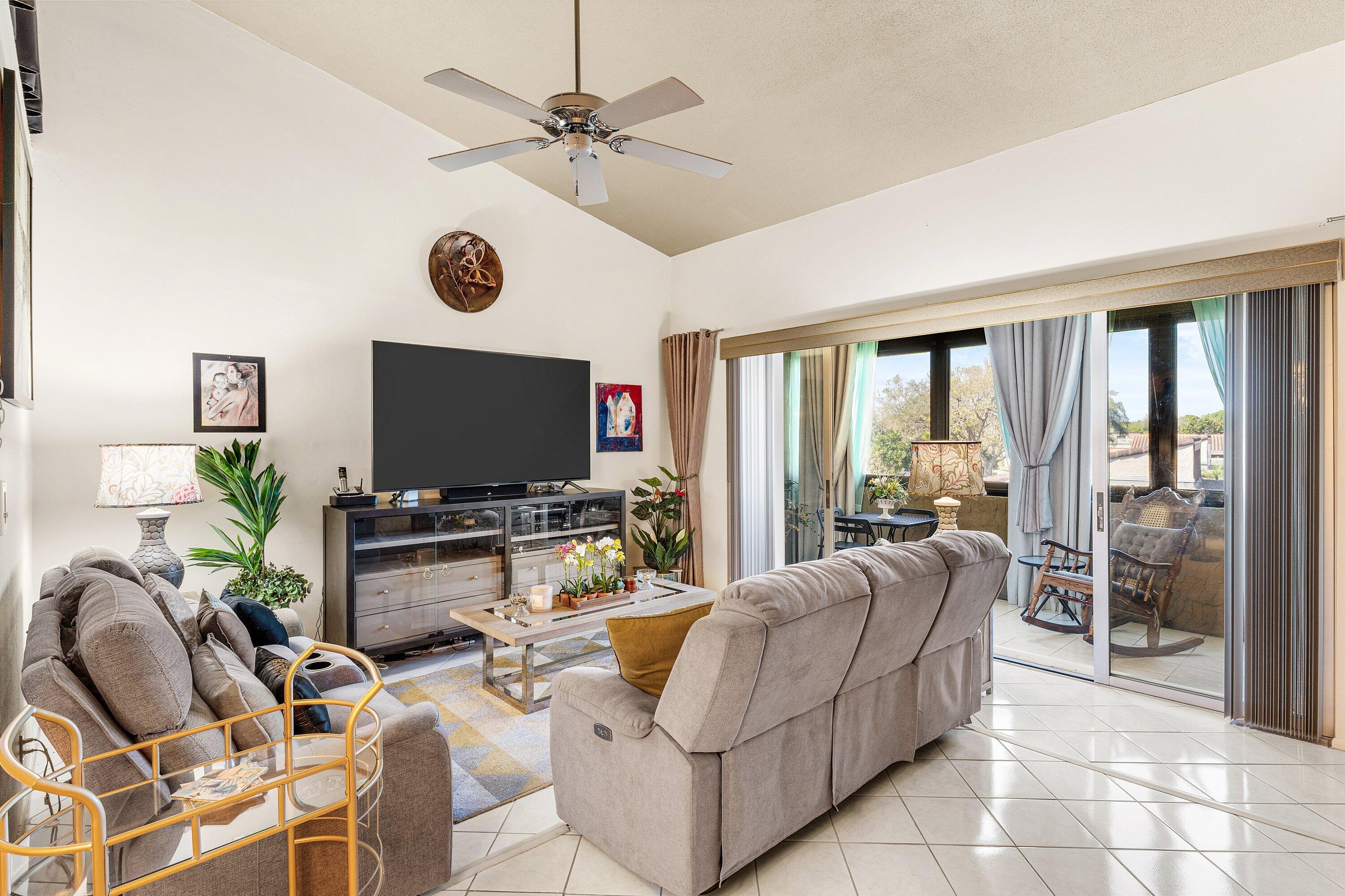 2561 Boundbrook Boulevard 209, Palm Springs, FL 33406, Palm Springs