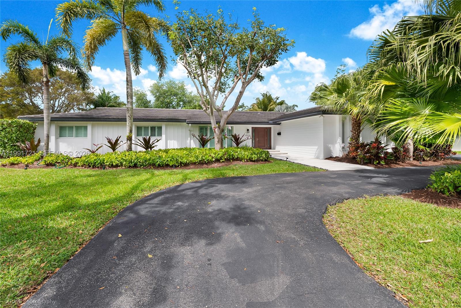 10330 SW 71st Avenue, Pinecrest, FL 33156, Pinecrest