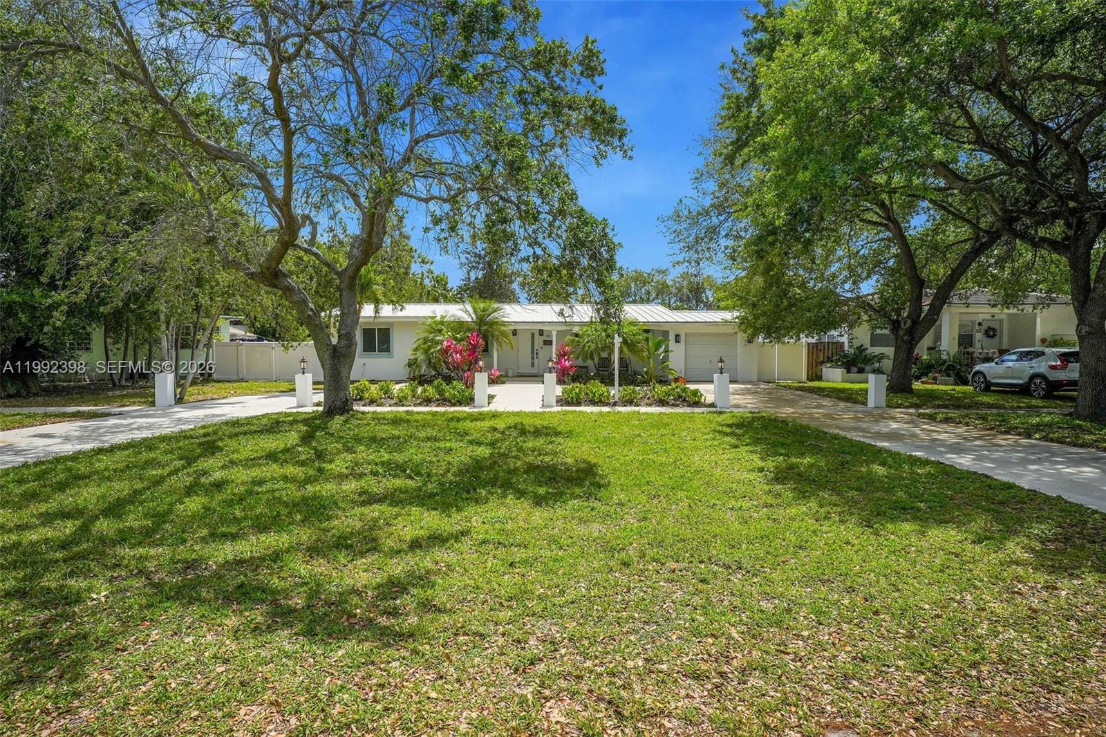 30 Bentley Drive, Miami Springs, FL 33166 photo 8