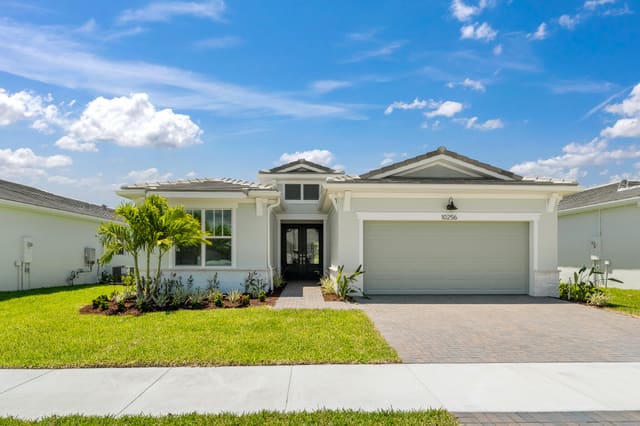 10256 SW Carnelian Street, Port St. Lucie, FL 34987