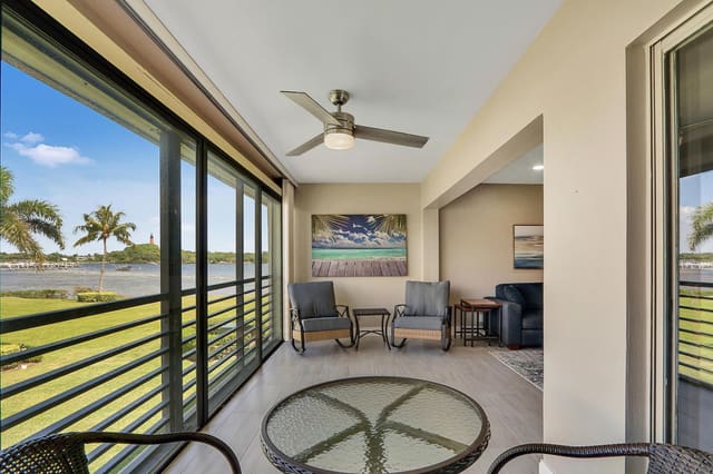 755 Saturn Street E204, Jupiter, FL 33477