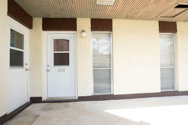 2 Greenway Village N 210, Royal Palm Beach, FL 33411