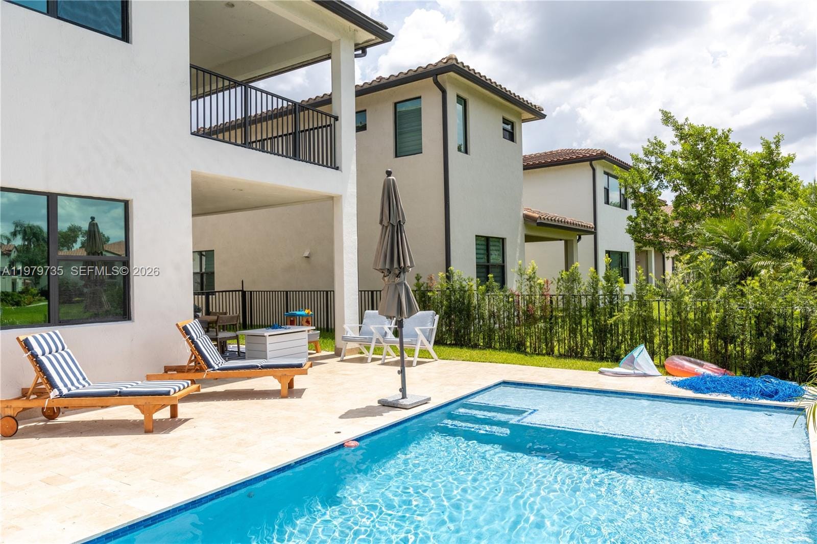 11826 SW 13th Court, Pembroke Pines, FL 33025