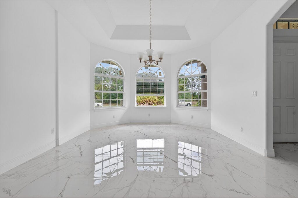 376 SW Paar Drive — photo 7