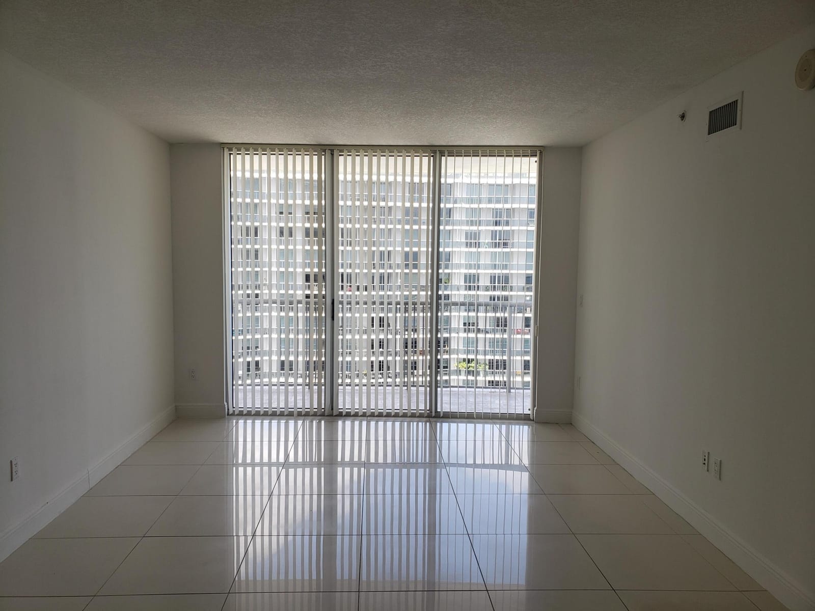 1750 N Bayshore Drive 5205, Miami, FL 33132 photo 4