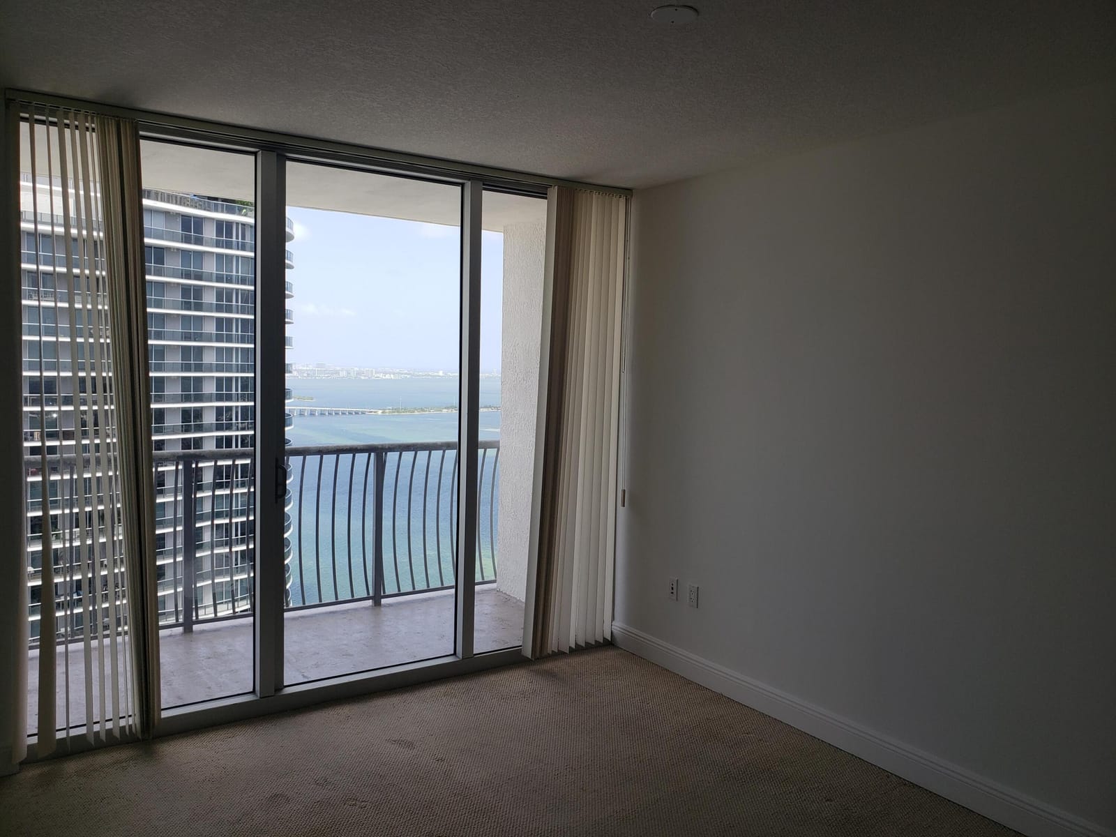 1750 N Bayshore Drive 5205, Miami, FL 33132 photo 5