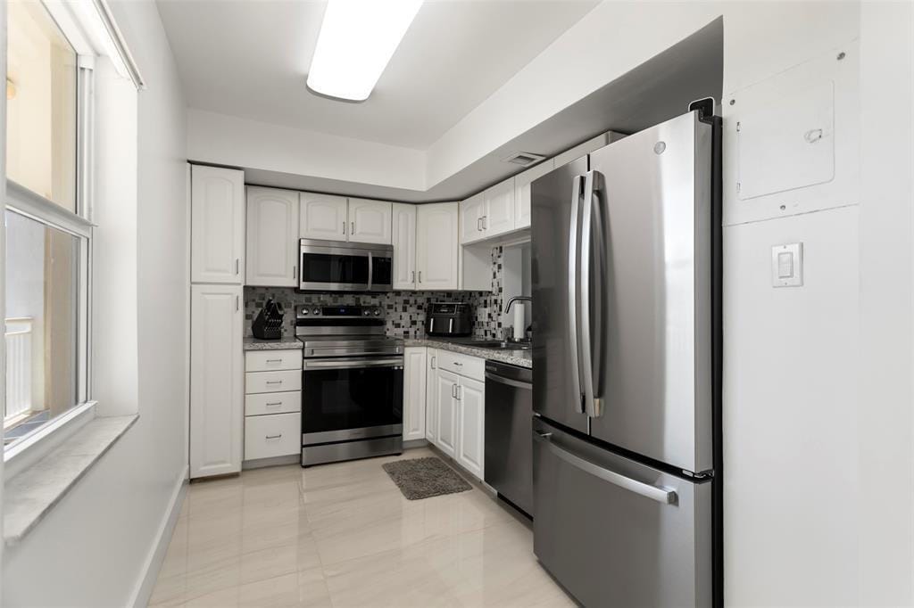 3100 NE 48th Court 413, Lighthouse Point, FL 33064 photo 10