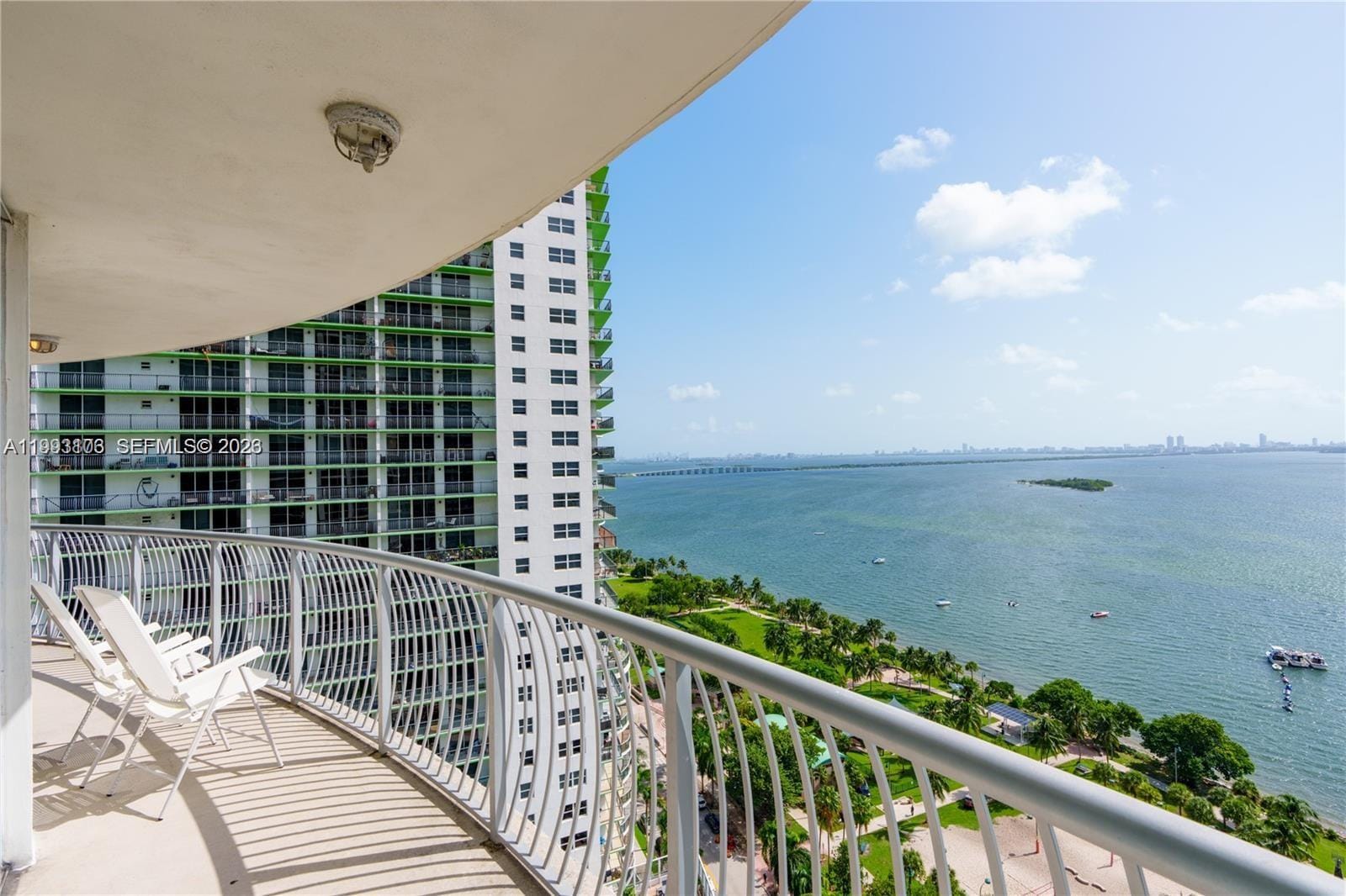 1750 N Bayshore Drive 2401 — photo 2