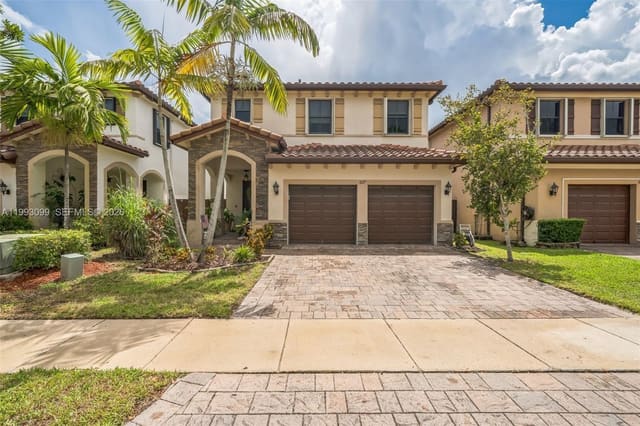 627 SE 34th Avenue, Homestead, FL 33033
