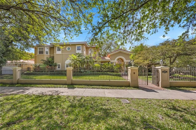 6200 Granada Boulevard, Coral Gables, FL 33146