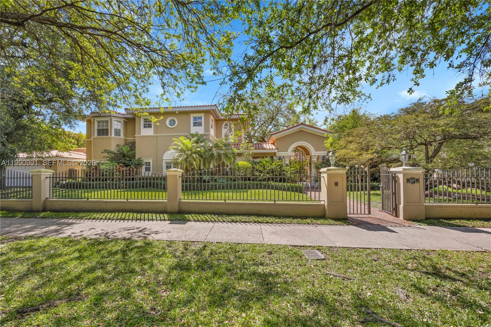 6200 Granada Boulevard, Coral Gables, FL 33146, Coral Gables