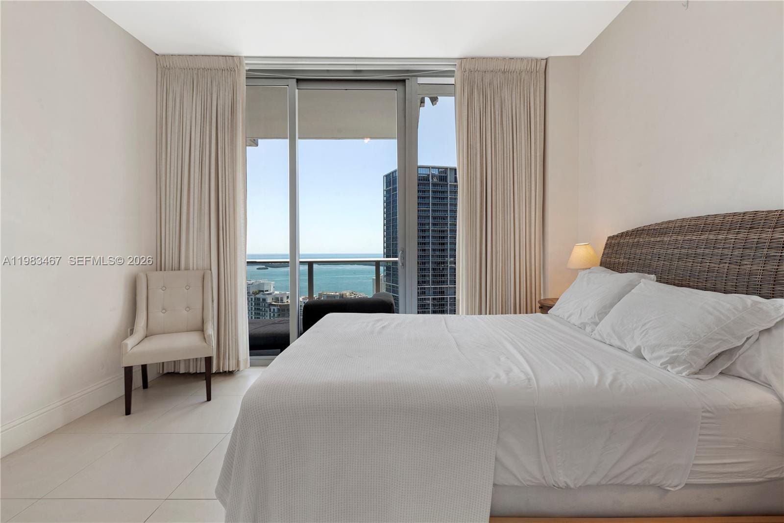 200 Biscayne Boulevard Way 4907, Miami, FL 33131 photo 16