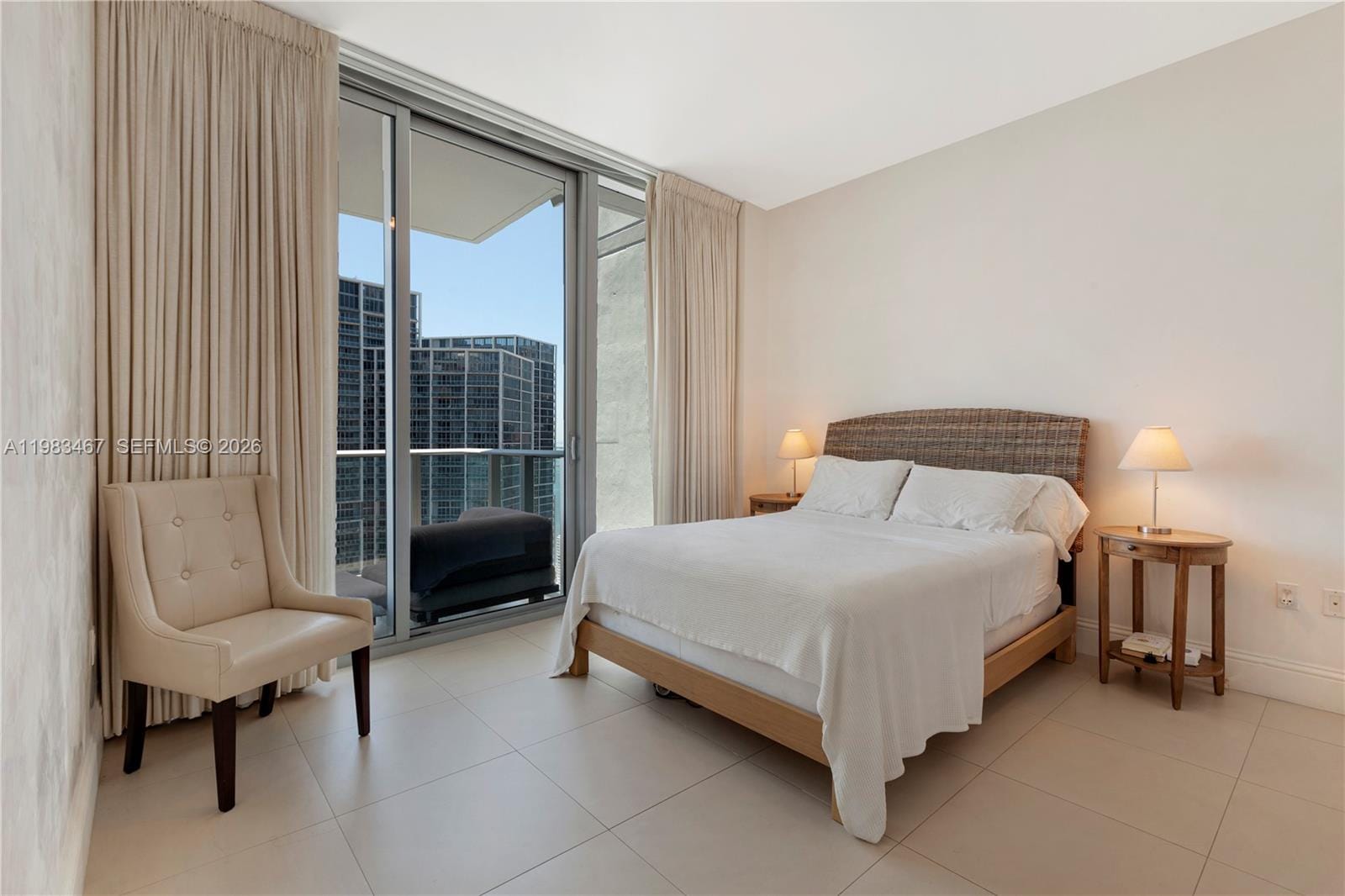 200 Biscayne Boulevard Way 4907, Miami, FL 33131 photo 17