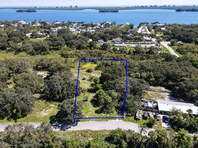 4104 Mariner Oaks Way, Fort Pierce, FL 34946