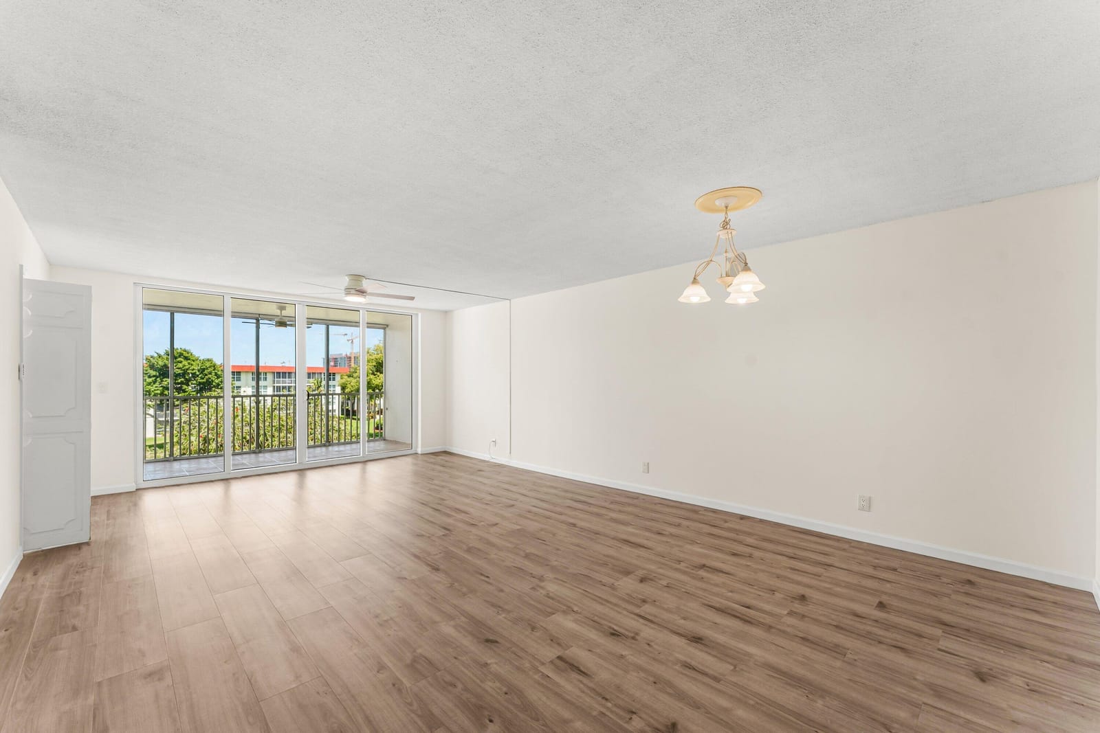 3100 NE 48th Court 415 — photo 3