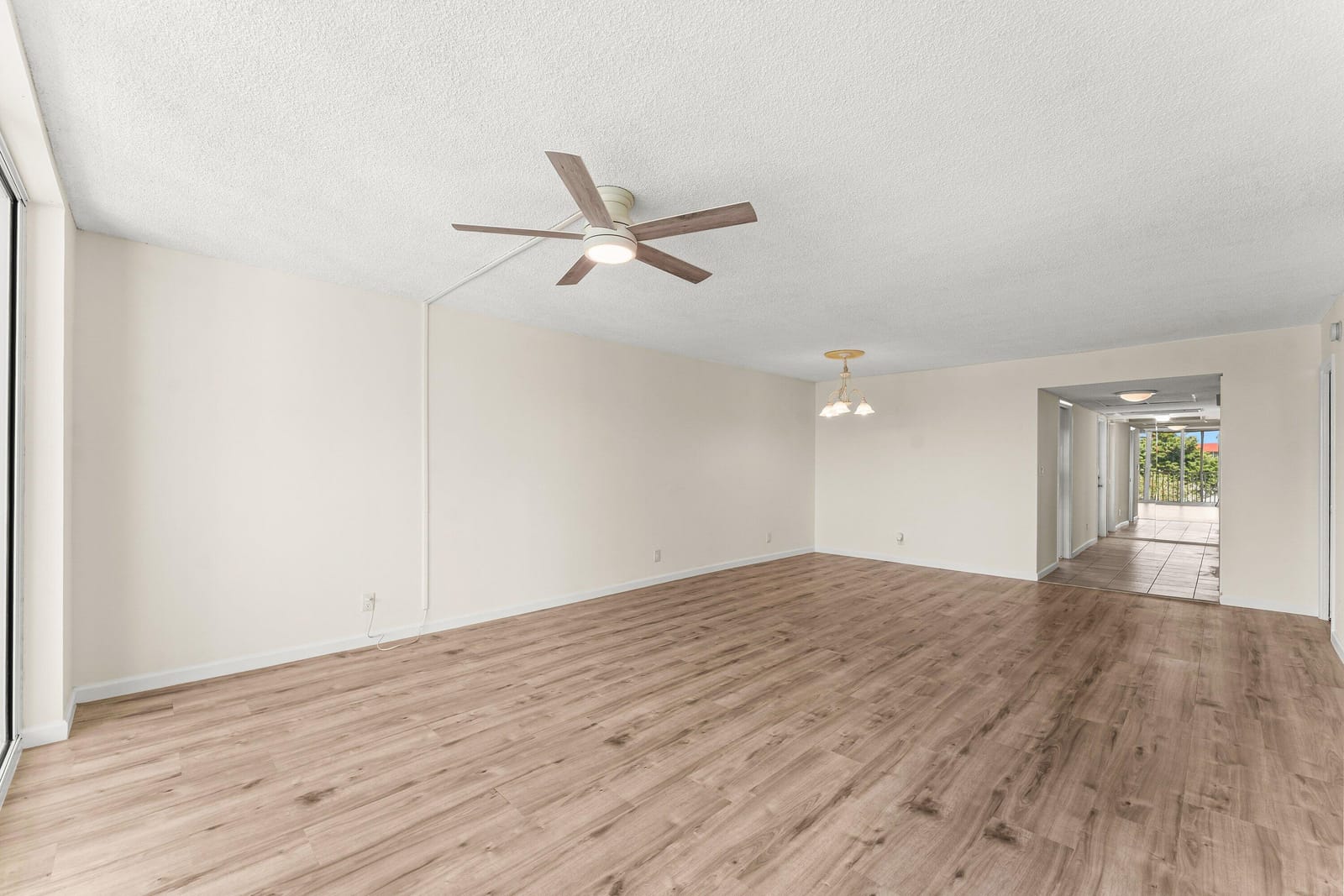 3100 NE 48th Court 415 — photo 6