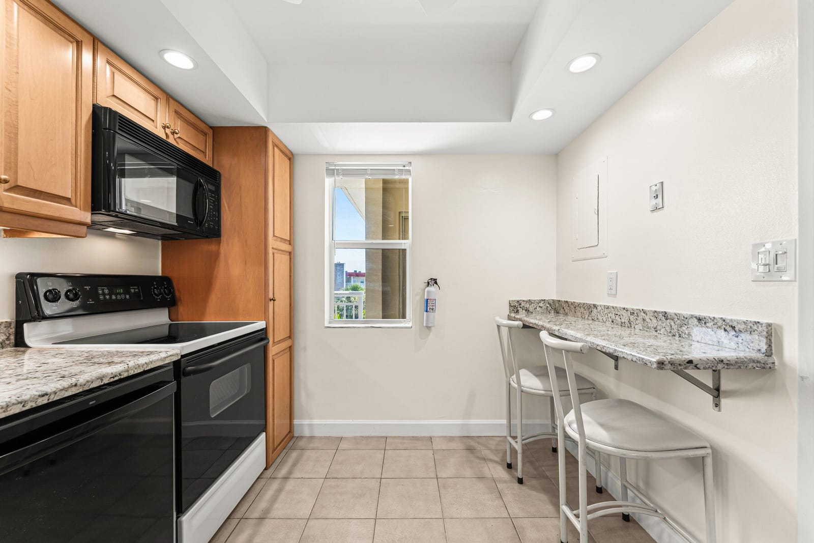 3100 NE 48th Court 415 — photo 9