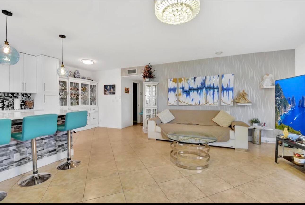 1232 Club Drive W D, Delray Beach, FL 33445 photo 13
