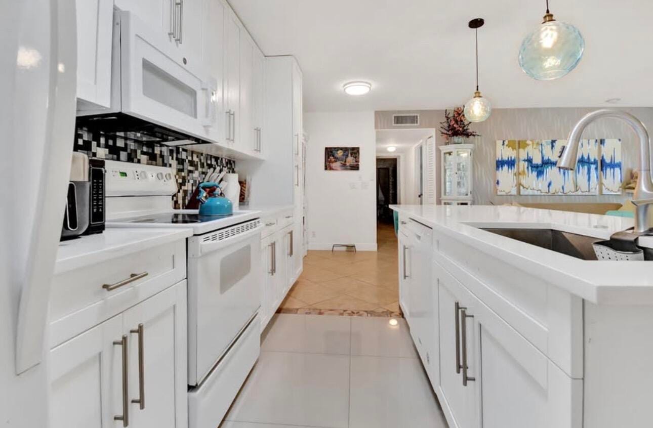 1232 Club Drive W D, Delray Beach, FL 33445 photo 15