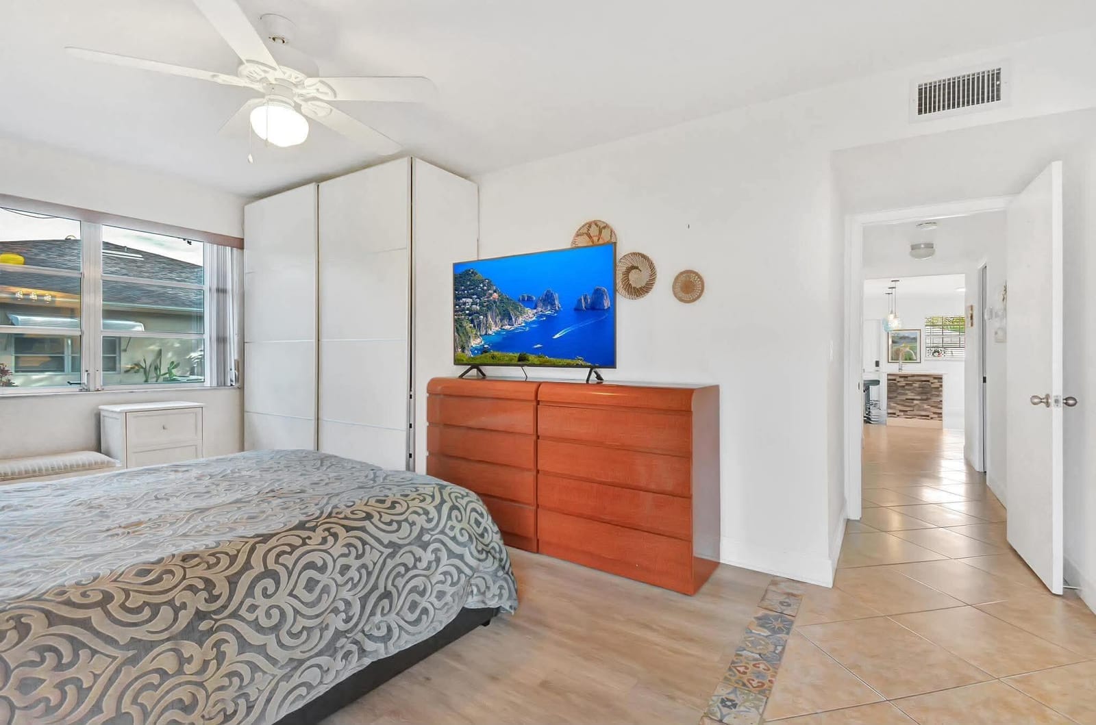 1232 Club Drive W D — photo 6