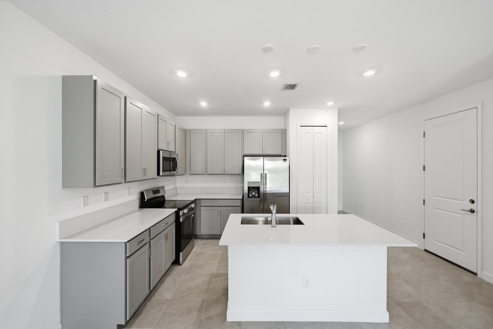 3736 Harborside Avenue — photo 3