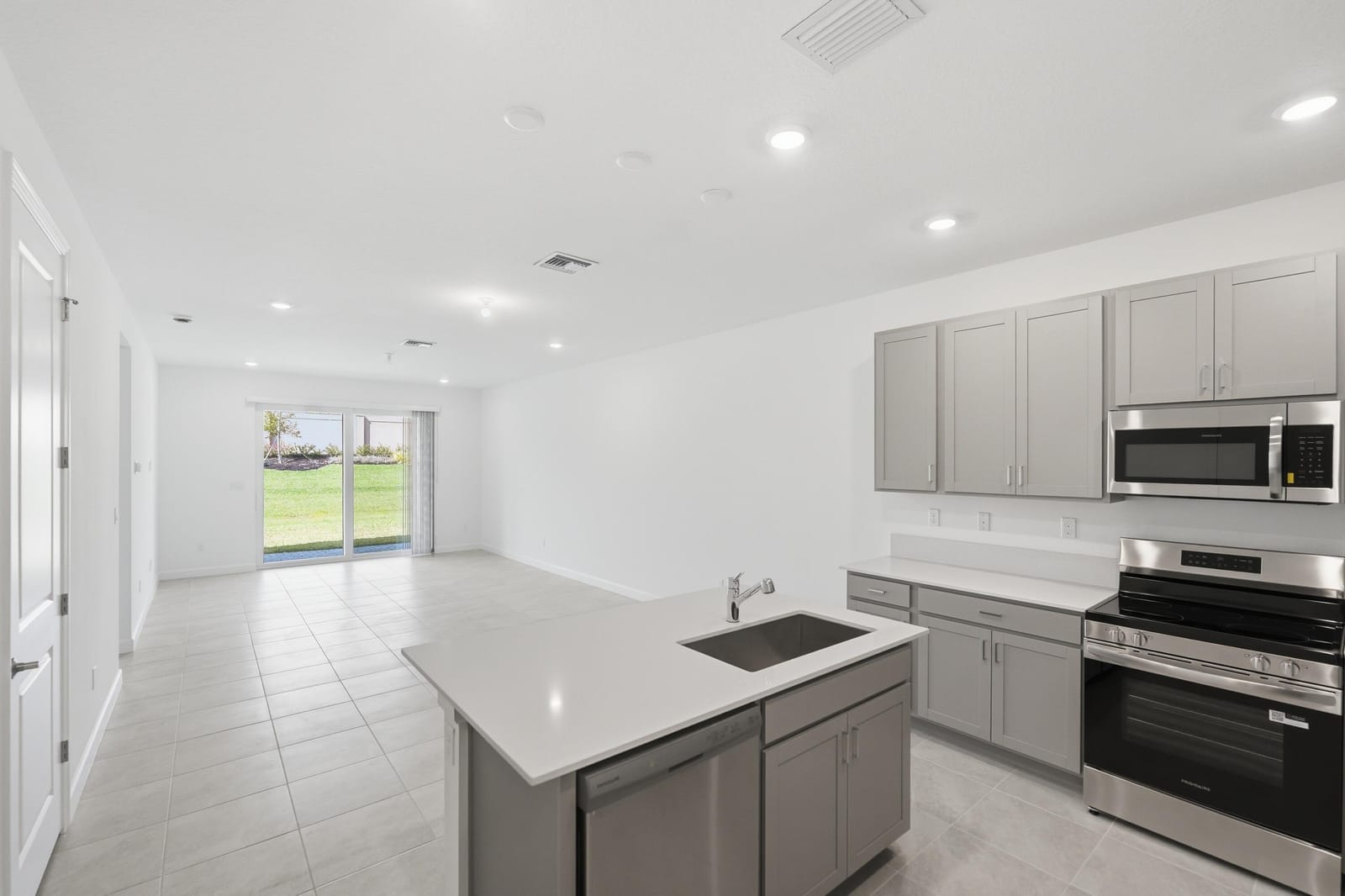 3736 Harborside Avenue — photo 5