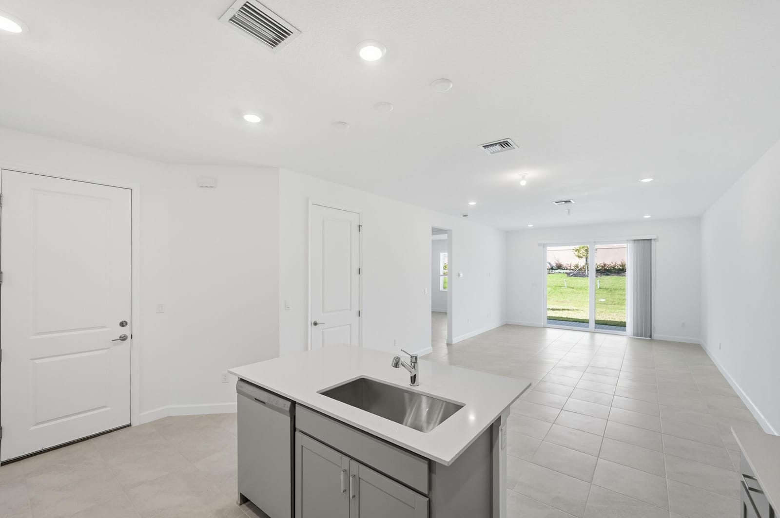 3736 Harborside Avenue — photo 6