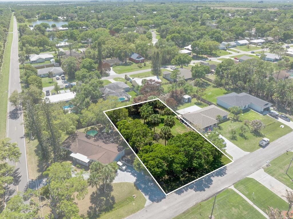 8103 Coquina Avenue, Fort Pierce, FL 34951 photo 3