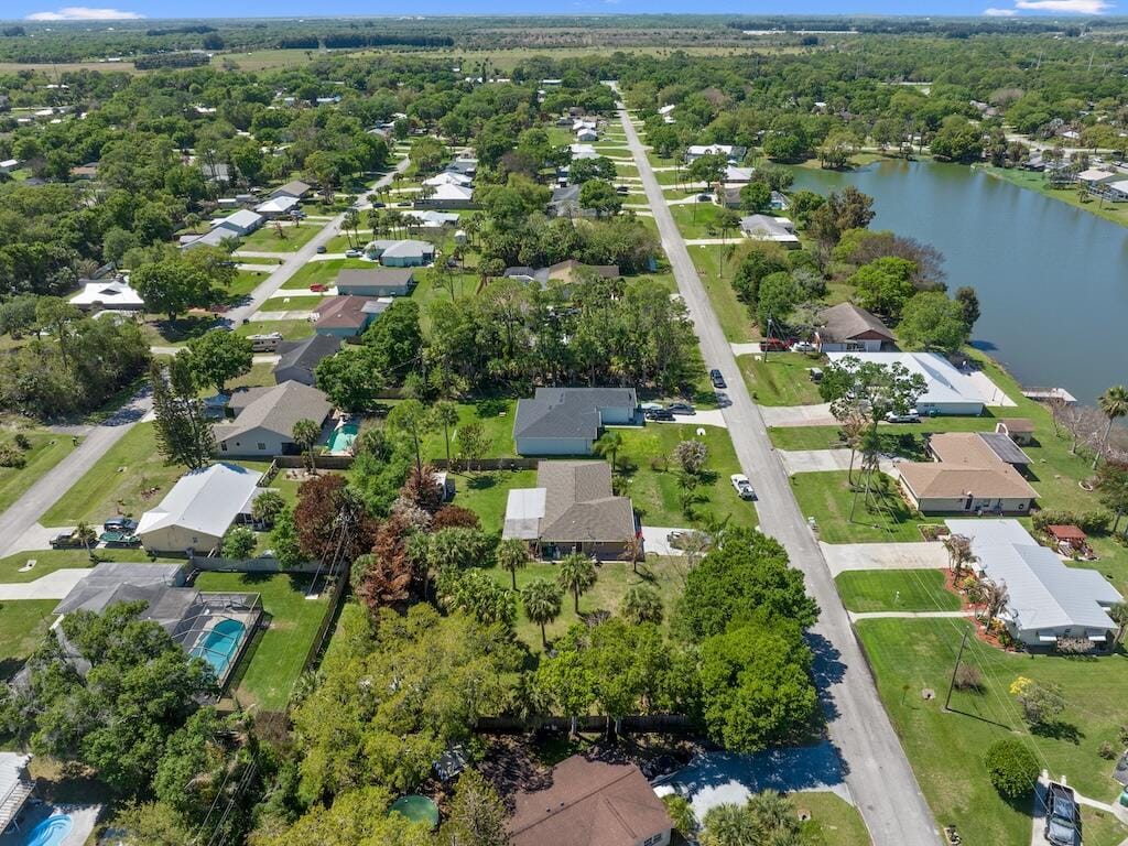 8103 Coquina Avenue, Fort Pierce, FL 34951 photo 6