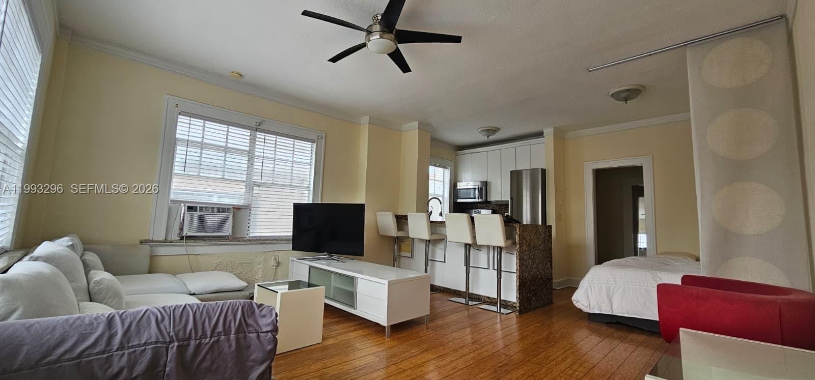 1611 Michigan Avenue 10, Miami Beach, FL 33139 photo 2
