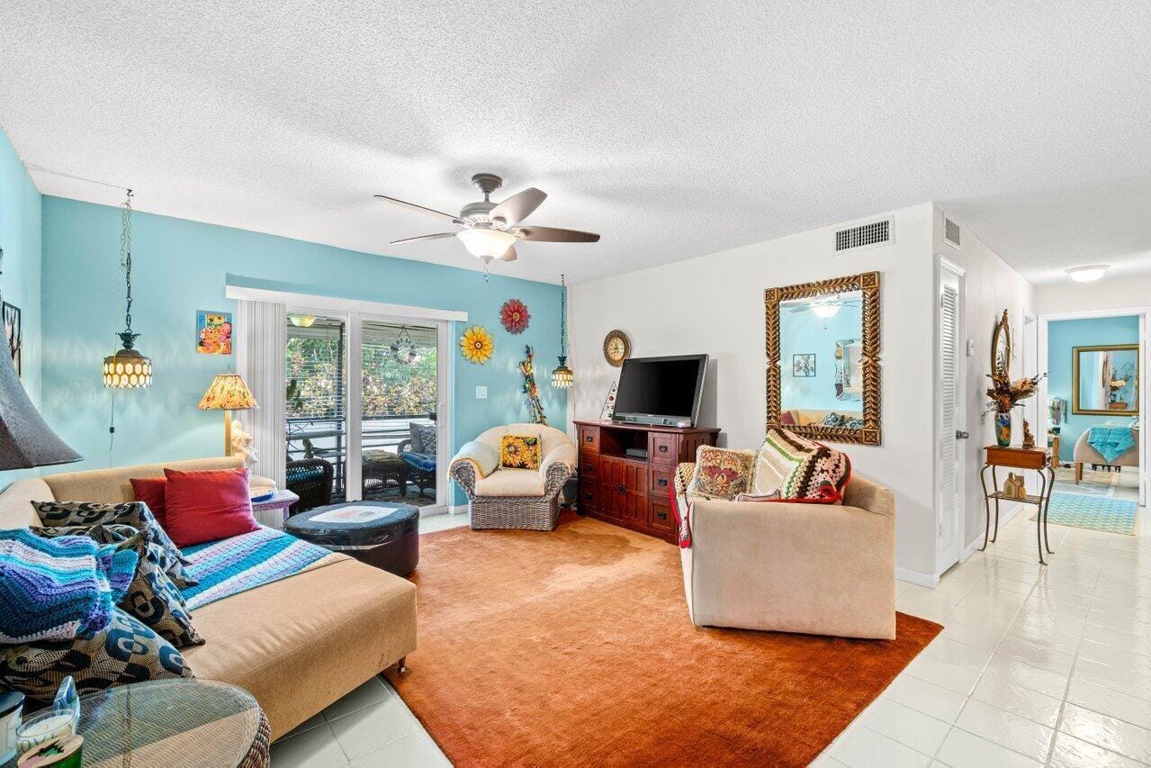 1124 NW 13th Street 204a — photo 4