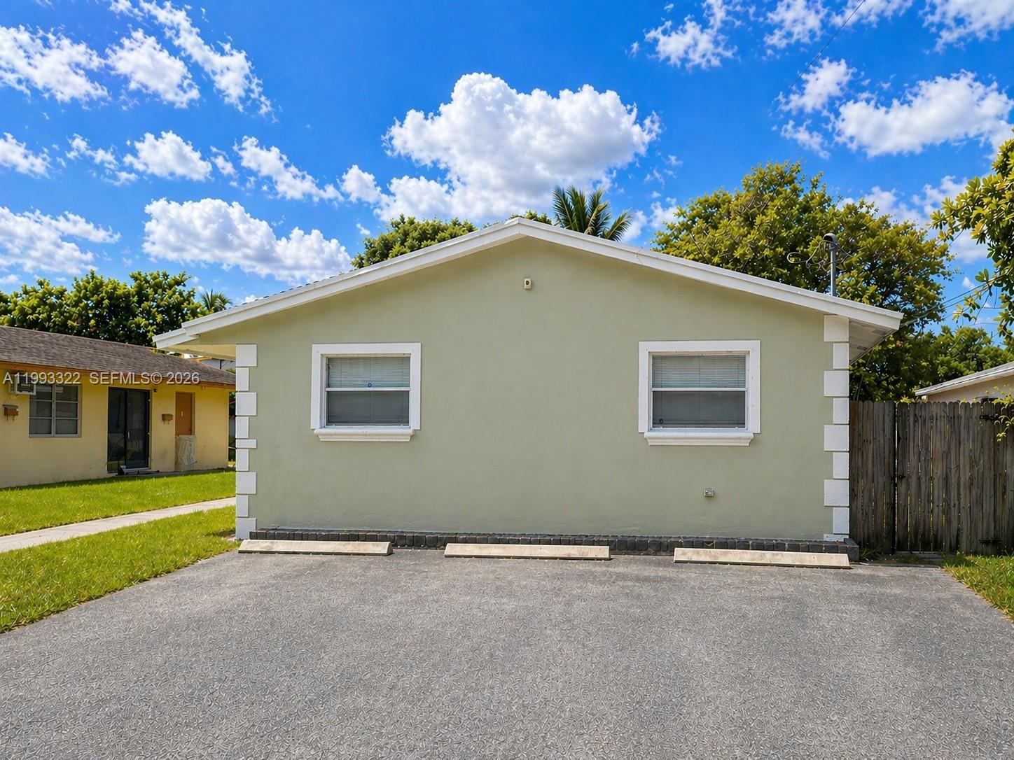 5644 Pierce Street, Hollywood, FL 33021, Hollywood