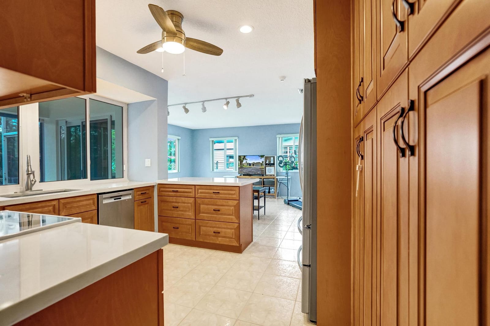 5211 SW 91st Terrace, Cooper City, FL 33328 photo 13