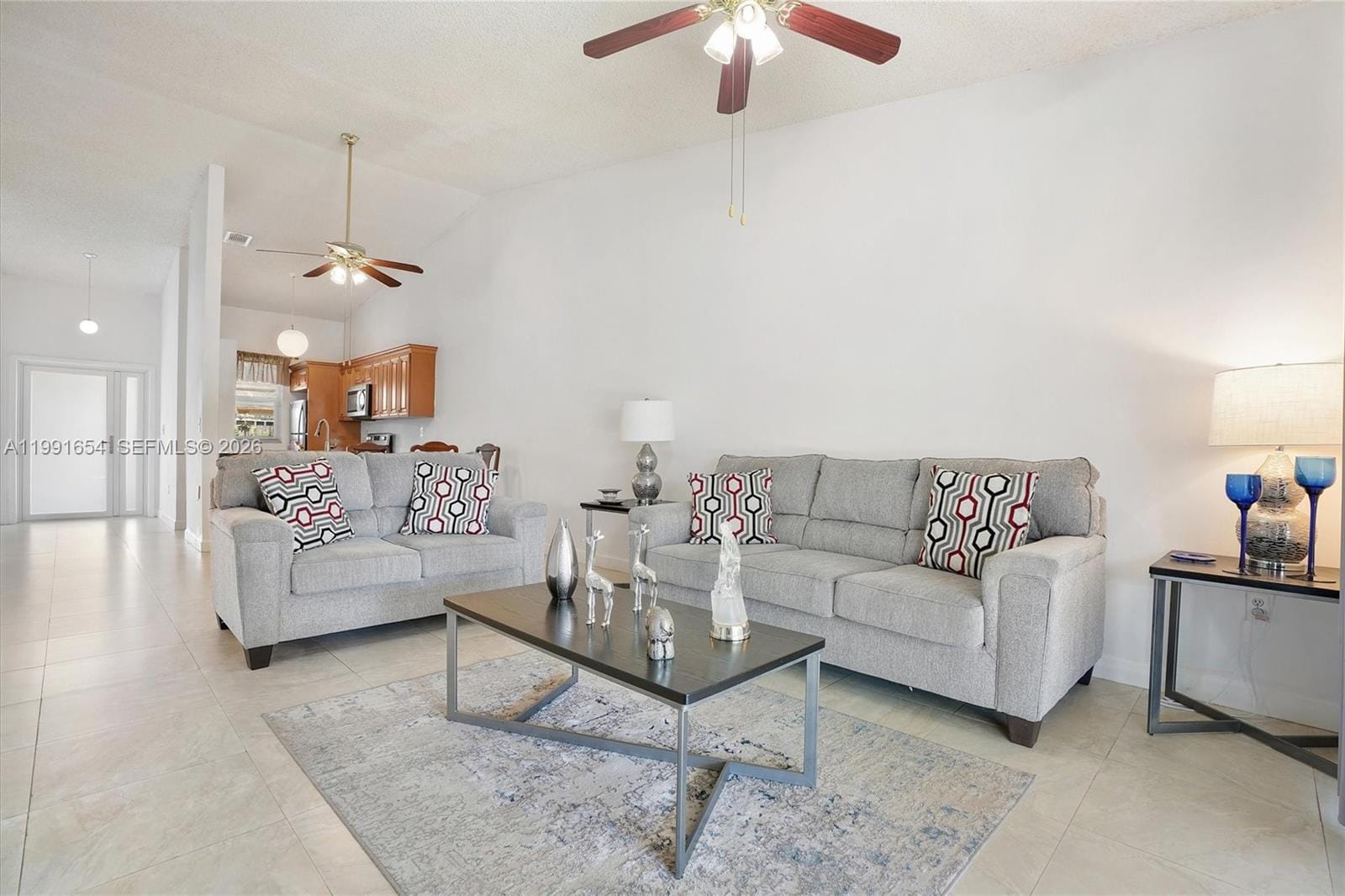 6723 NW 188th Terrace, Hialeah, FL 33015 photo 5