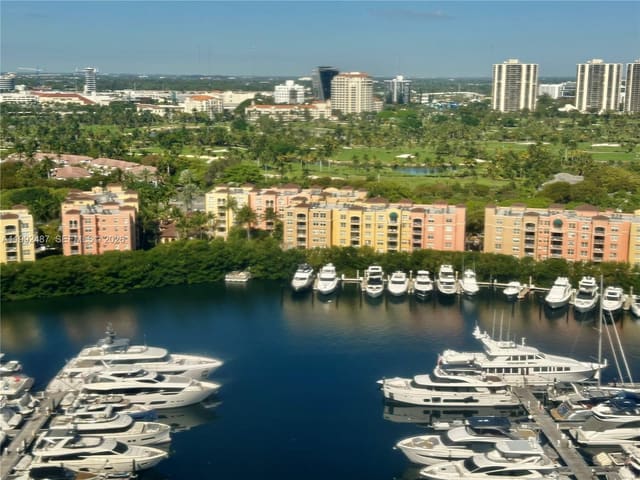 19667 Turnberry Way 22E, Turnberry Isle South, Aventura, FL