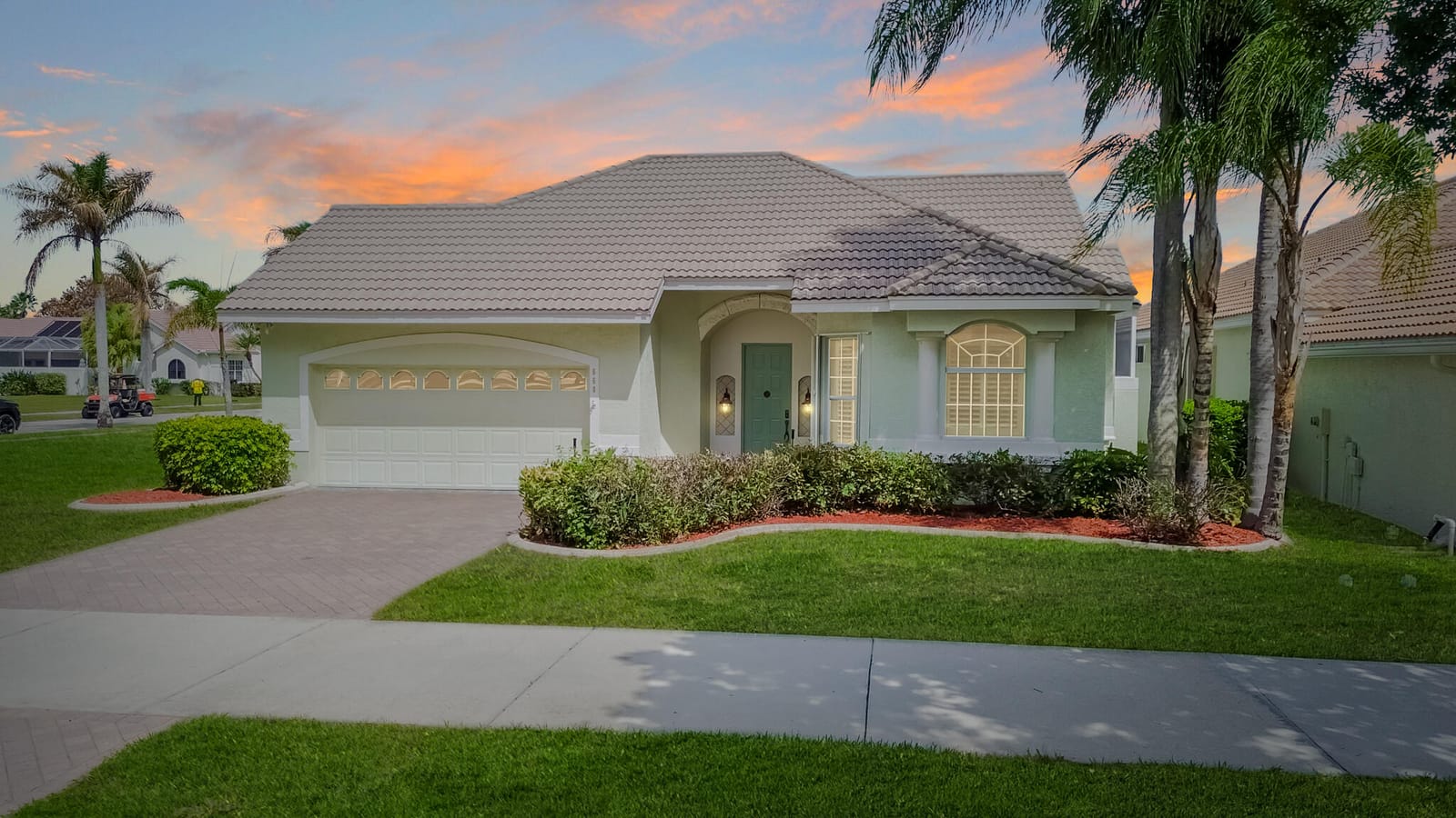 668 SW Lake Charles Circle, Port St. Lucie, FL 34986