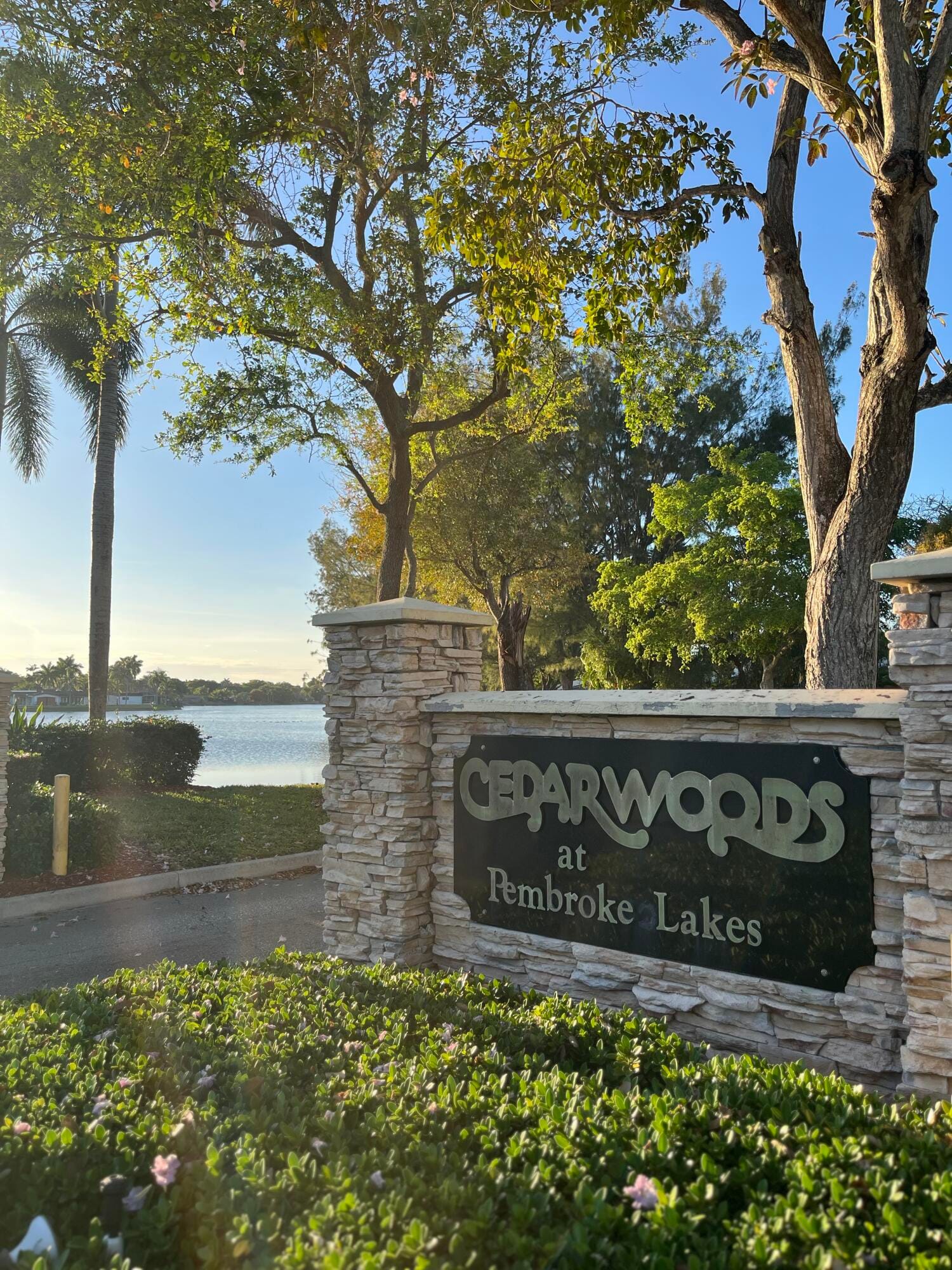 2301 Buttonwood Avenue, Pembroke Pines, FL 33026 photo 17