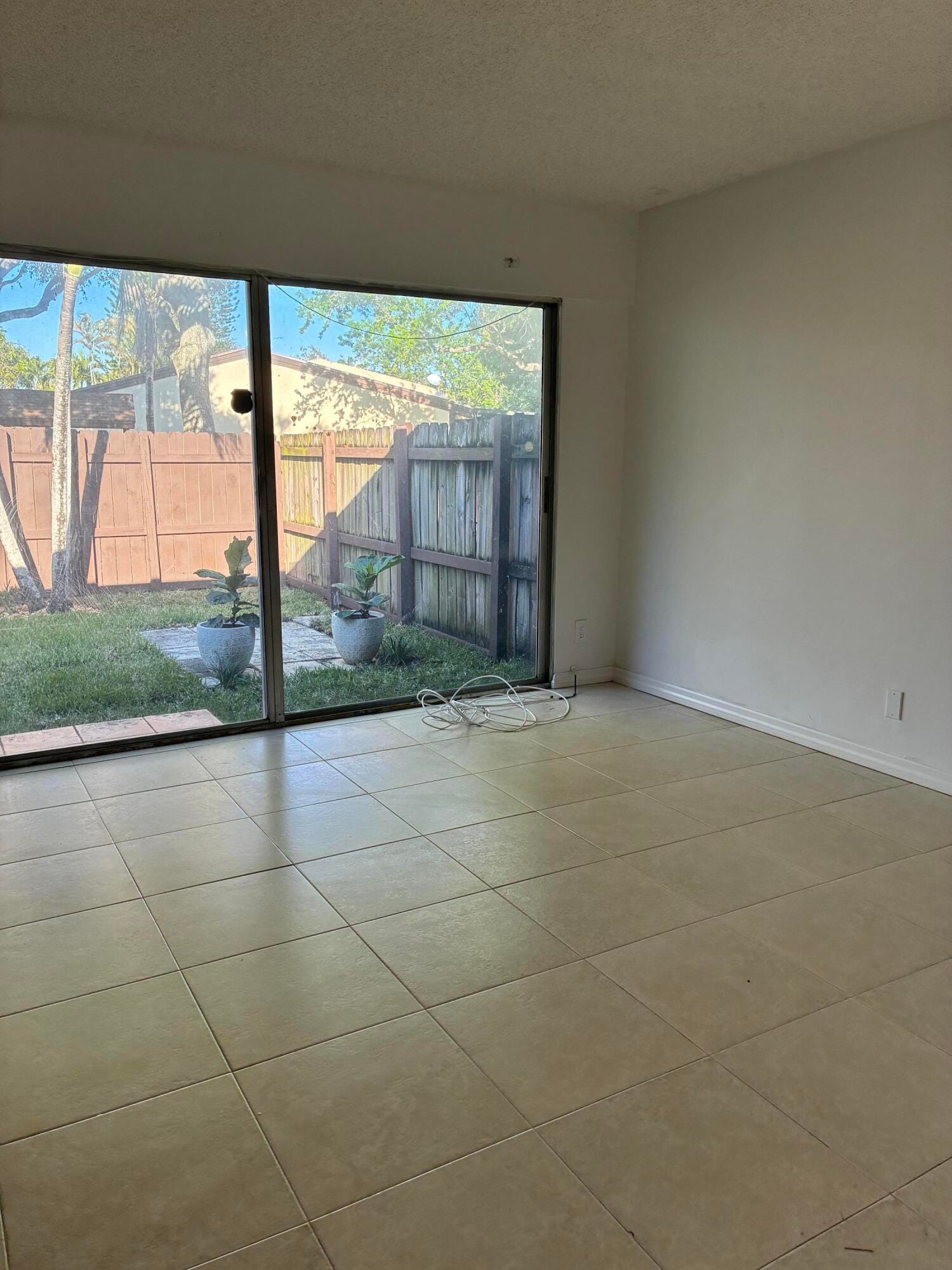 2301 Buttonwood Avenue, Pembroke Pines, FL 33026 photo 8