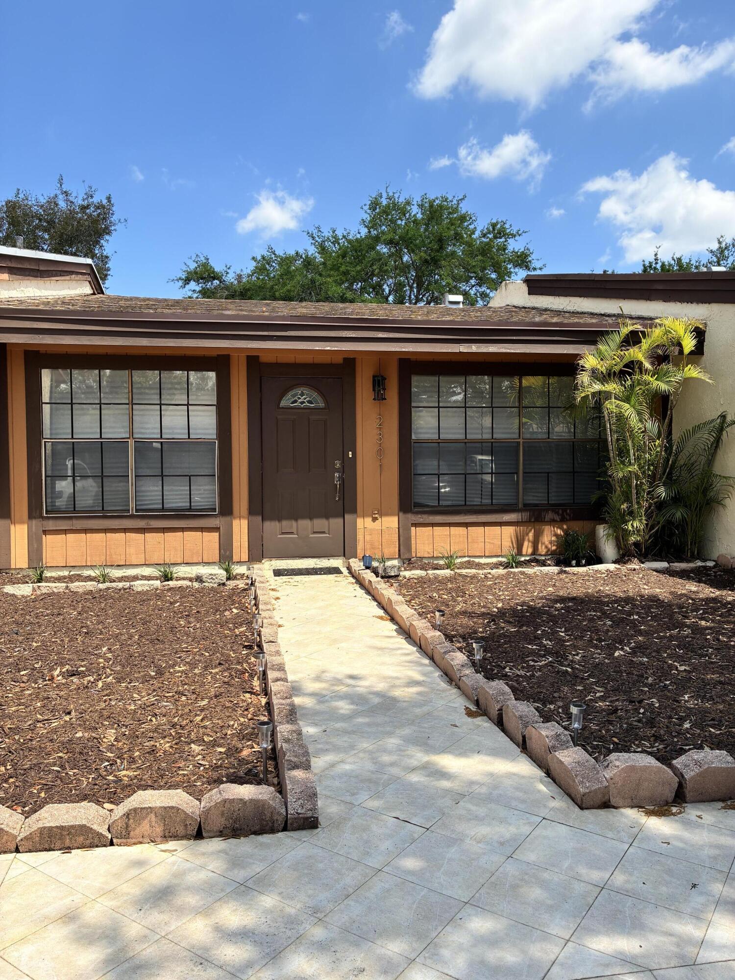 2301 Buttonwood Avenue, Pembroke Pines, FL 33026, Pembroke Pines