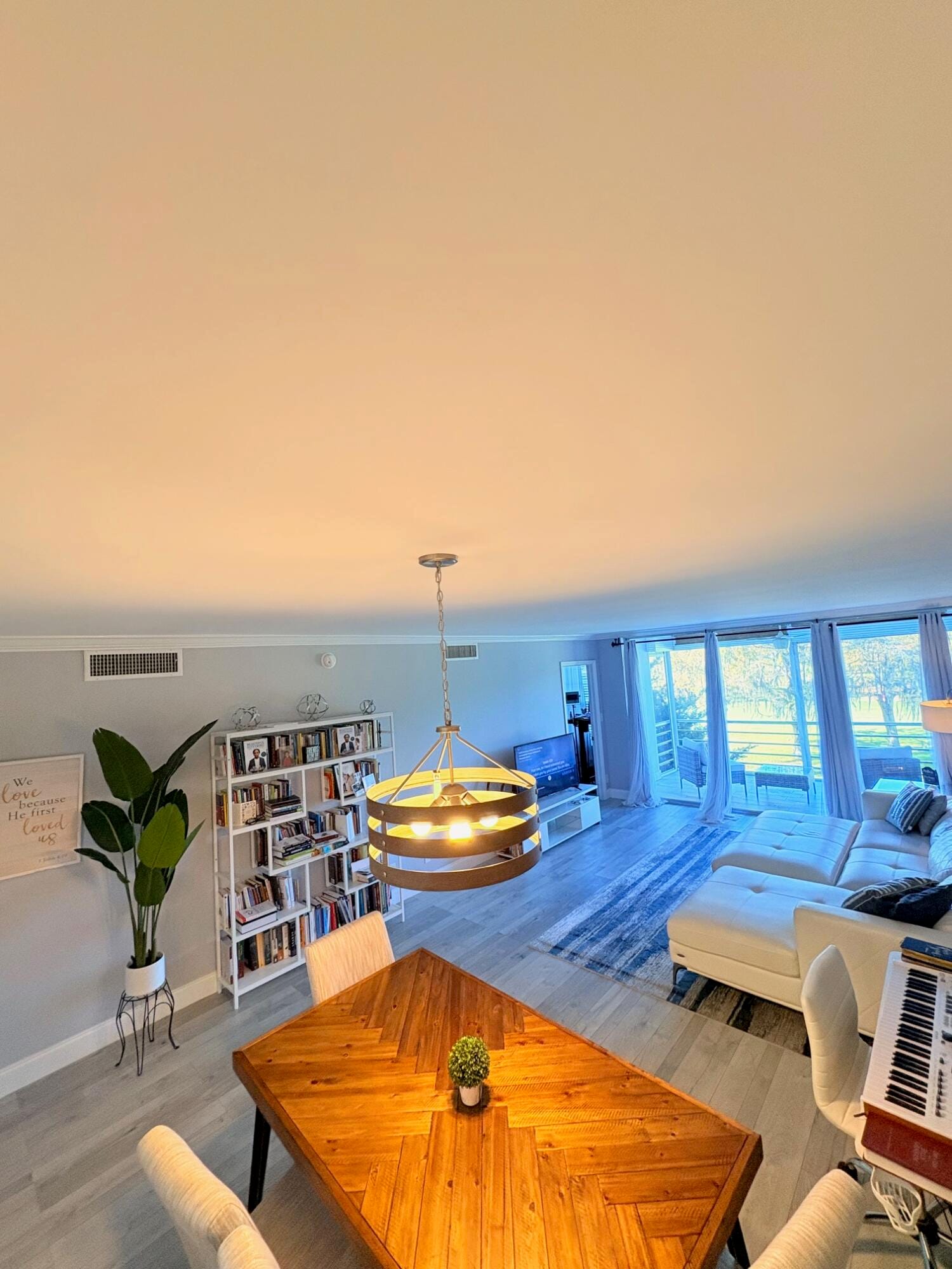 605 Oaks Drive 304 — photo 11