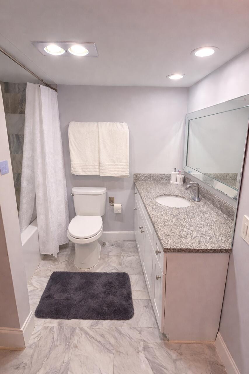 605 Oaks Drive 304, Pompano Beach, FL 33069 photo 14